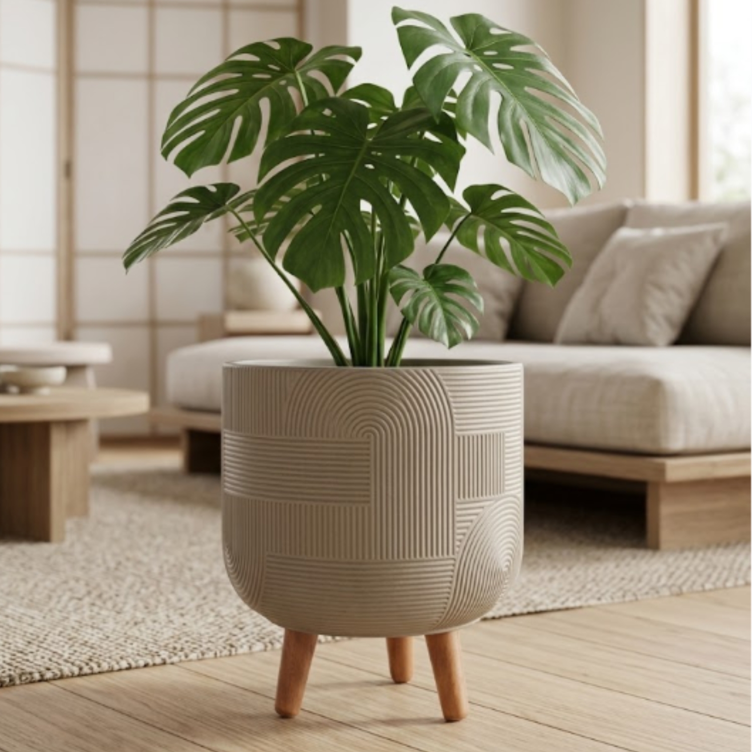 MA'AM Pottery Dijon - bloempot op poten - Japandi stijl - licht taupe - sfeerbeeld